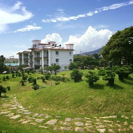Jeju Land Pension Σεογκουίπο Εξωτερικό φωτογραφία